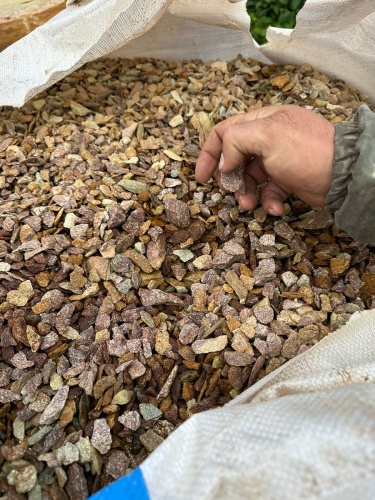 Златолит персиковый декоративная каменная крошка купить в Кумертау