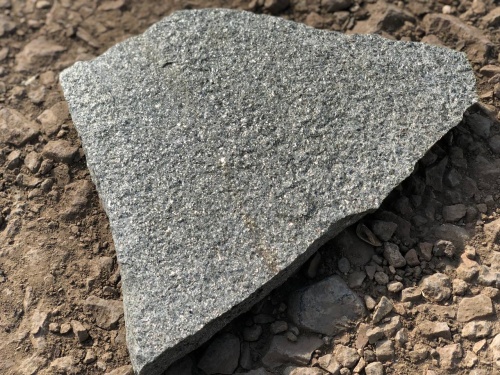 Плитняк златолит Уральский для цоколя, отмостки купить в Кумертау