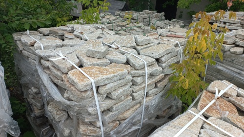 Гранитный плитняк галтованный для парковки купить в Кумертау