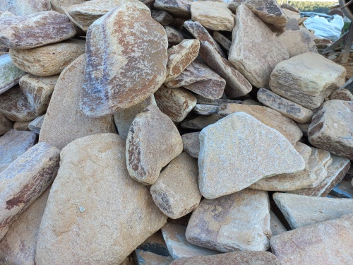 Златолит жёлтый, жёлто-зелёный глыбки и валуны для ланшафтного дизайна купить в Кумертау