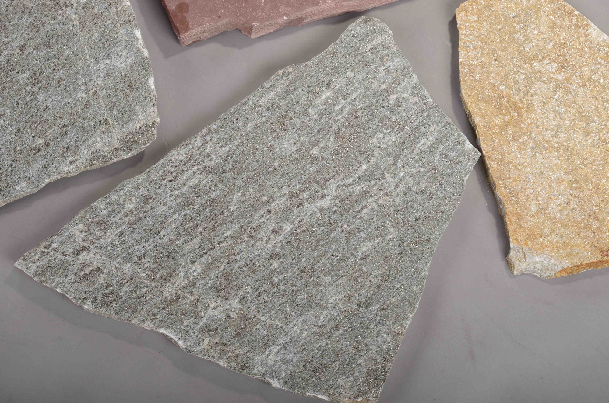 Плитняк златолит Уральский  для фасада купить в Кумертау