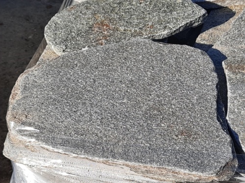 Златолит серебристый галтованный для лестниц купить в Кумертау