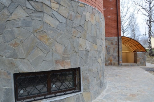 Плитняк златолит Уральский для цоколя, отмостки купить в Кумертау